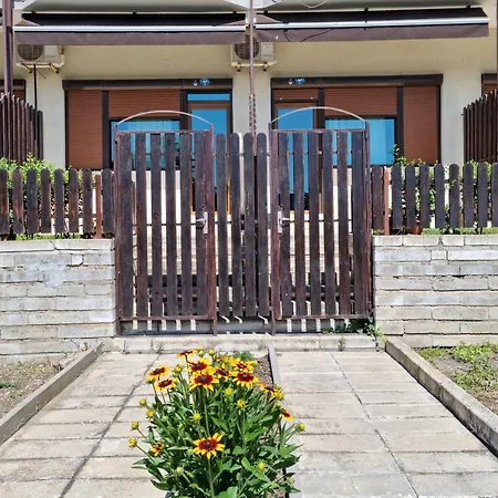 Apartment Trs *